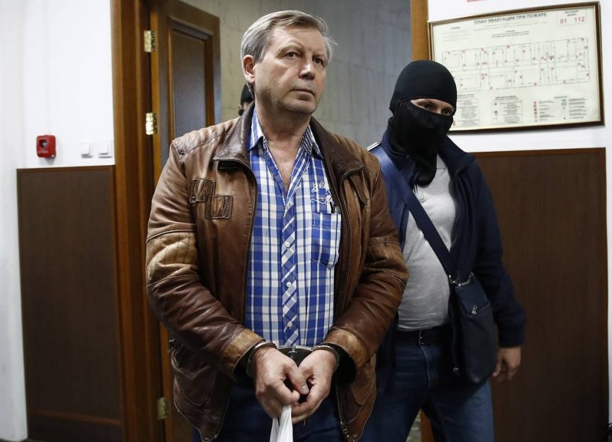 Алексей Иванов